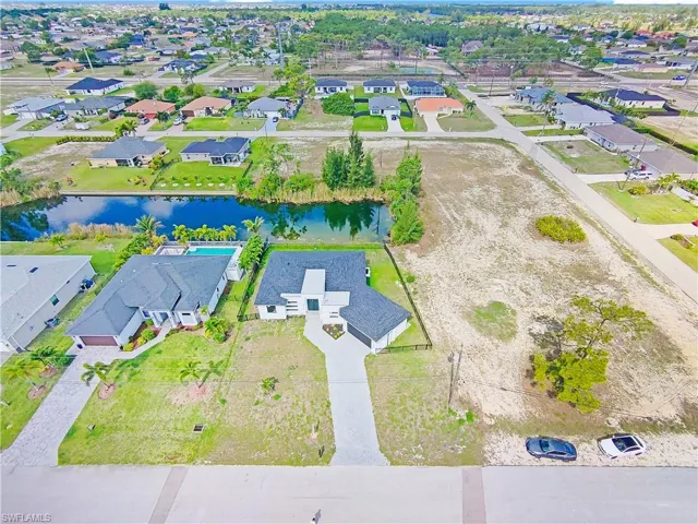 2304 23rd Ave, Cape Coral, Florida 33993