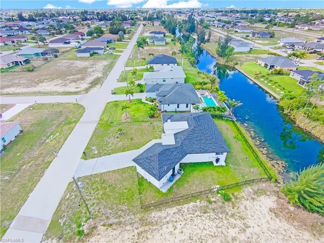 2304 23rd Ave, Cape Coral, Florida 33993