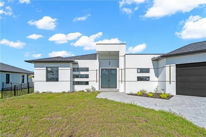2304 23rd Ave, Cape Coral, Florida 33993