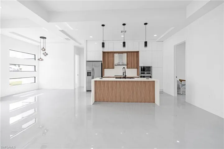 2304 23rd Ave, Cape Coral, Florida 33993