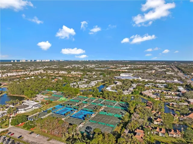 1672  Spoonbill  LN, Naples, FL 34105