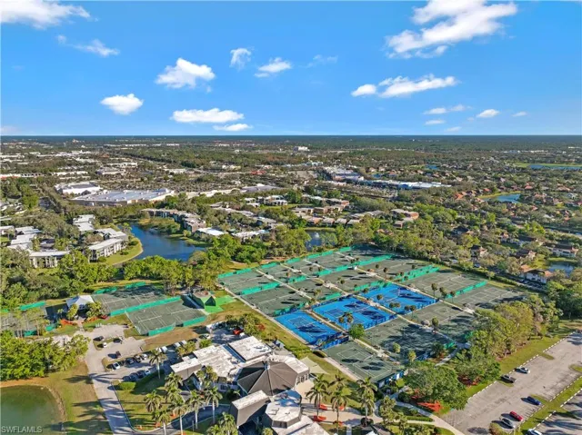 1672  Spoonbill  LN, Naples, FL 34105