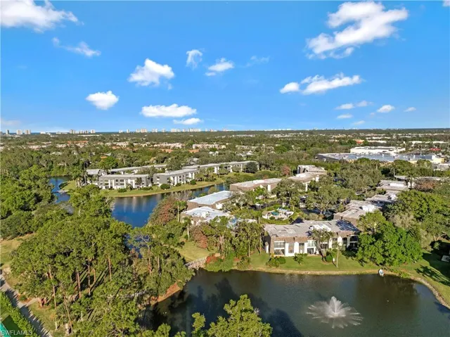 1672  Spoonbill  LN, Naples, FL 34105