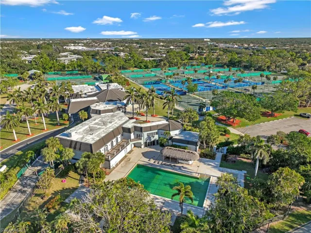 1672  Spoonbill  LN, Naples, FL 34105