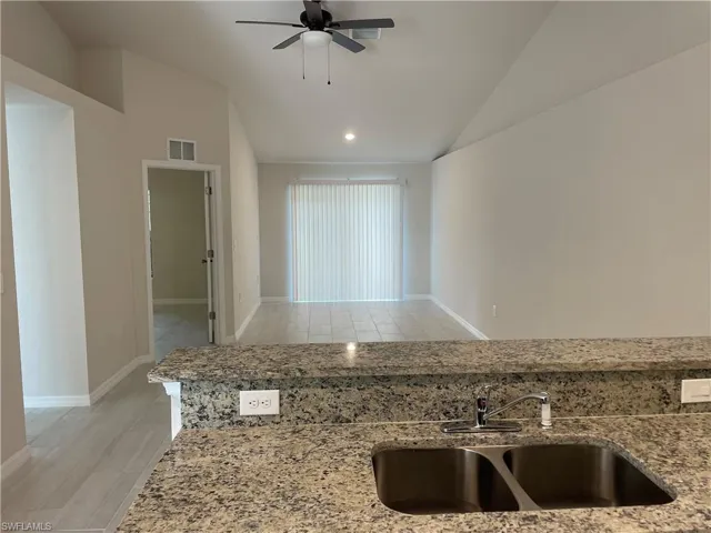 1211 Se 8th Ter, Cape Coral, Florida 33990