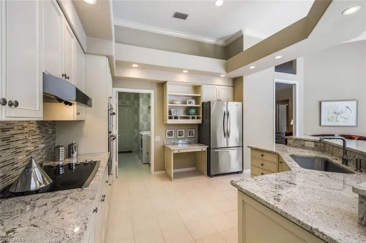 Stainless Appliances for a Clean-Lined Look