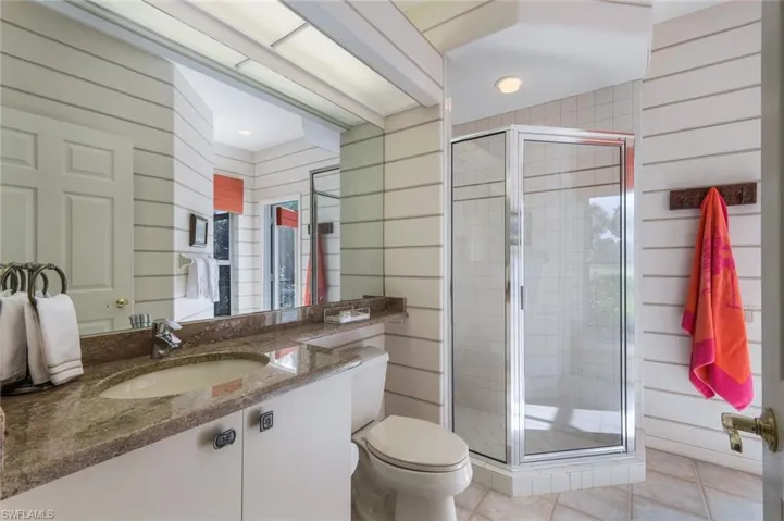 En-Suite Bath Doubles as Pool Bath