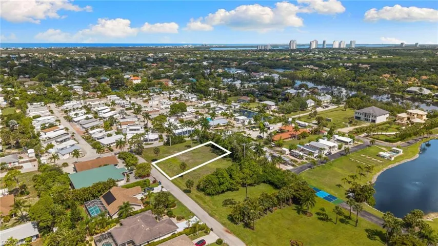 3116 Pine Tree Dr, Bonita Springs, Florida 34134