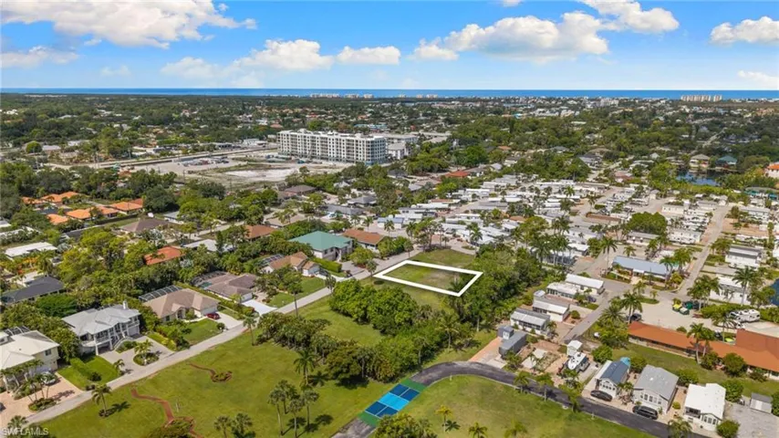 3116 Pine Tree Dr, Bonita Springs, Florida 34134