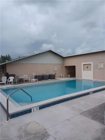 913 Gleason Pkwy 2, Cape Coral, Florida 33914