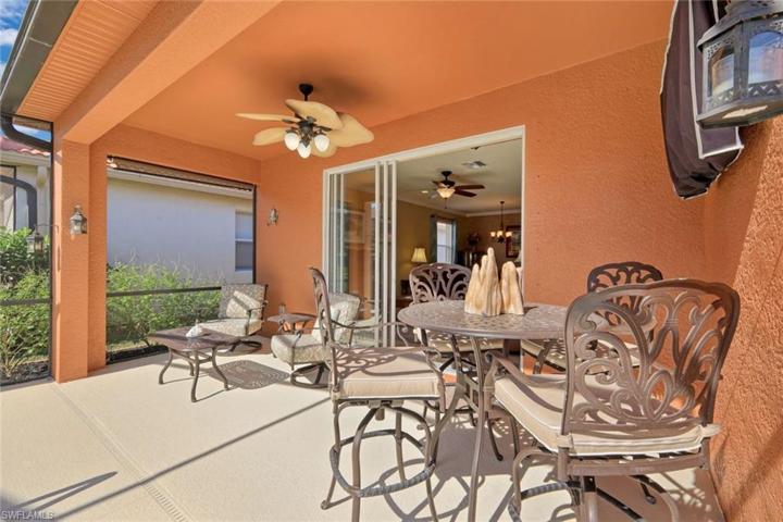 Outdoor living space - this is what Florida living is all about!