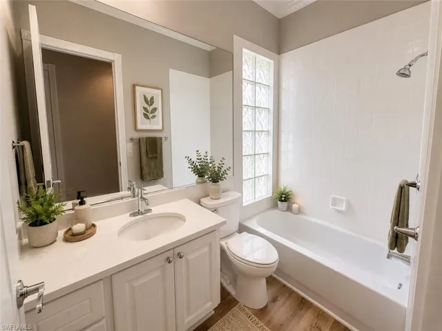 4048  Trinidad  WAY, Naples, FL 34119