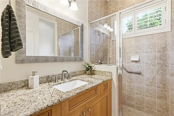 10736 Fieldfair Dr, Naples, Florida 34119
