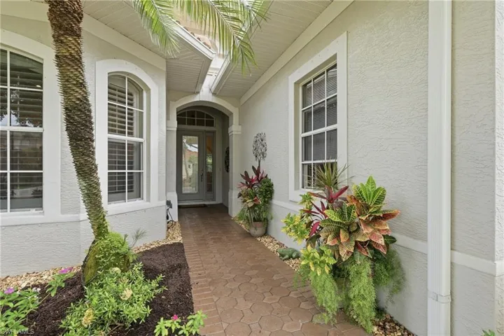 10736 Fieldfair Dr, Naples, Florida 34119