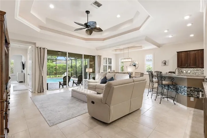 10736 Fieldfair Dr, Naples, Florida 34119