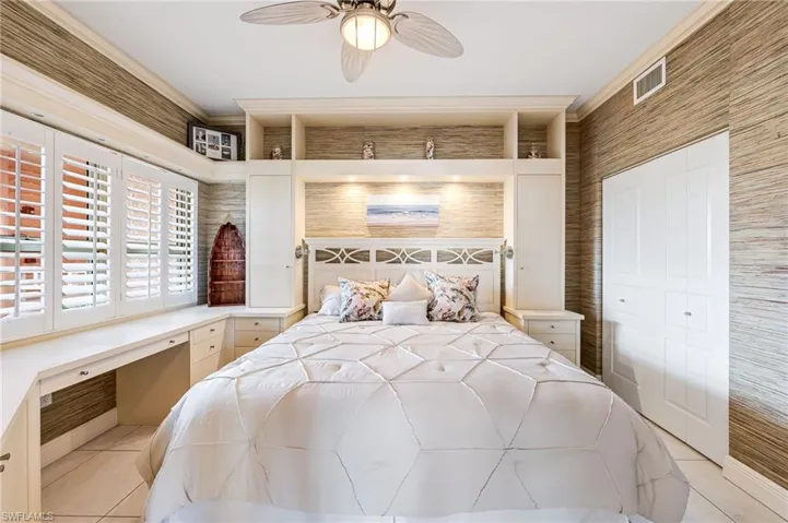Fits king size bed
