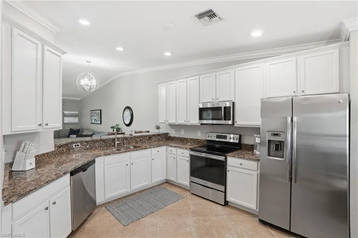 9528  Avellino  WAY, Naples, FL 34113