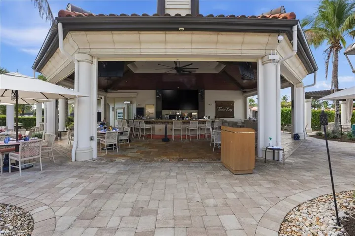 9528  Avellino  WAY, Naples, FL 34113