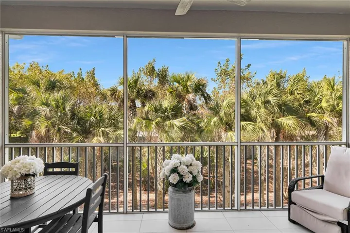 268 Indies Dr E 202, Naples, Florida 34114
