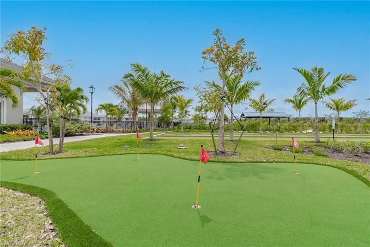 268 Indies Dr E 202, Naples, Florida 34114