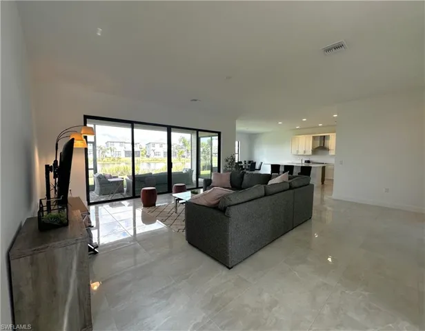20293 Fair Oak Ln, Estero, Florida 33928