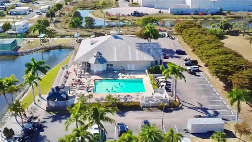 Bird's eye view of a pool area