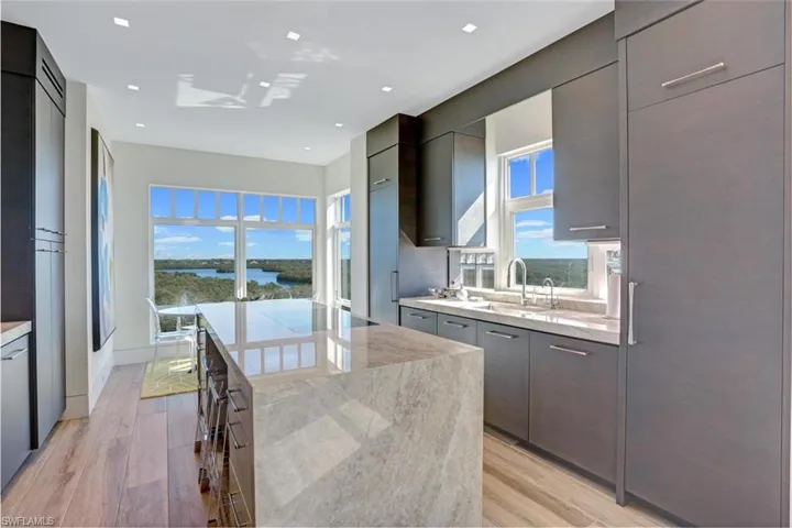 255 Barefoot Beach Blvd 4, Bonita Springs, Florida 34134