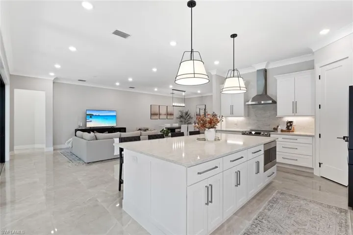 240 Allamanda Way, Naples, Florida 34114