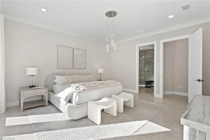 240 Allamanda Way, Naples, Florida 34114