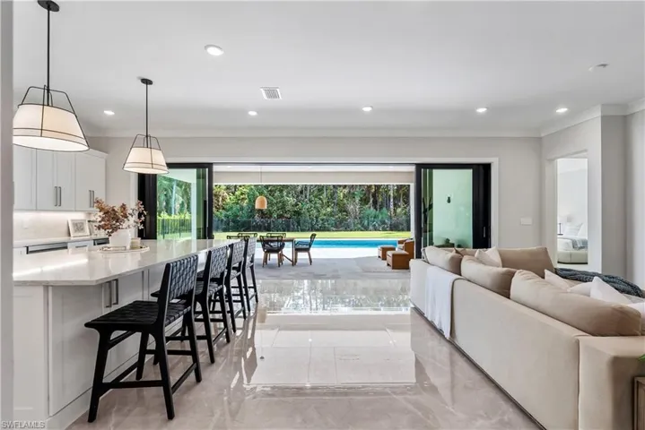 240 Allamanda Way, Naples, Florida 34114