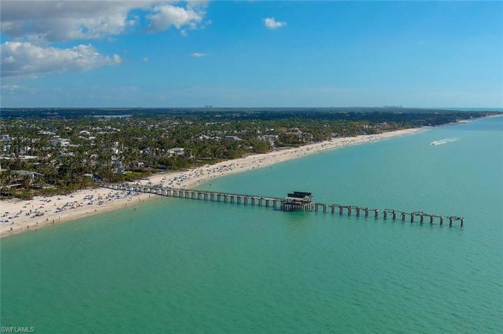 walking distance to Naples Pier