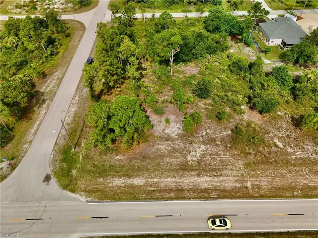 1041 Columbus Blvd, Lehigh Acres, Florida 33974