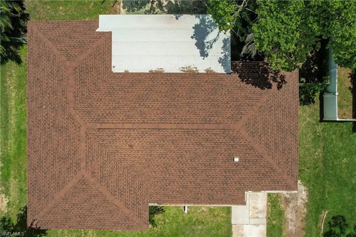 Check out this NEW ROOF (2023)!!
