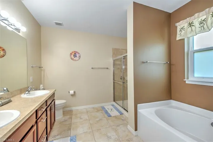 3272  Magnolia Landing  LN, North Fort Myers, FL 33917