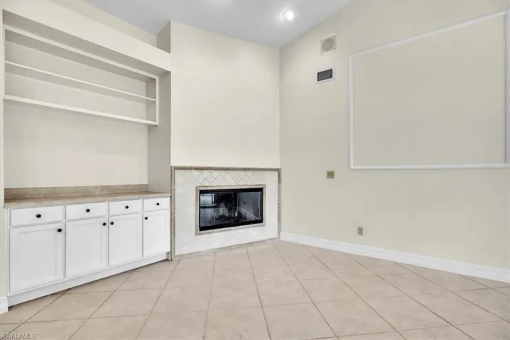 11543 Tanager Ct, Naples, Florida 34119