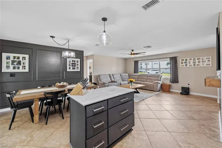 6198  Park  RD, Fort Myers, FL 33908