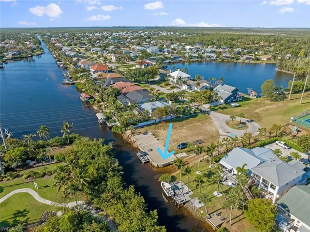 6198  Park  RD, Fort Myers, FL 33908