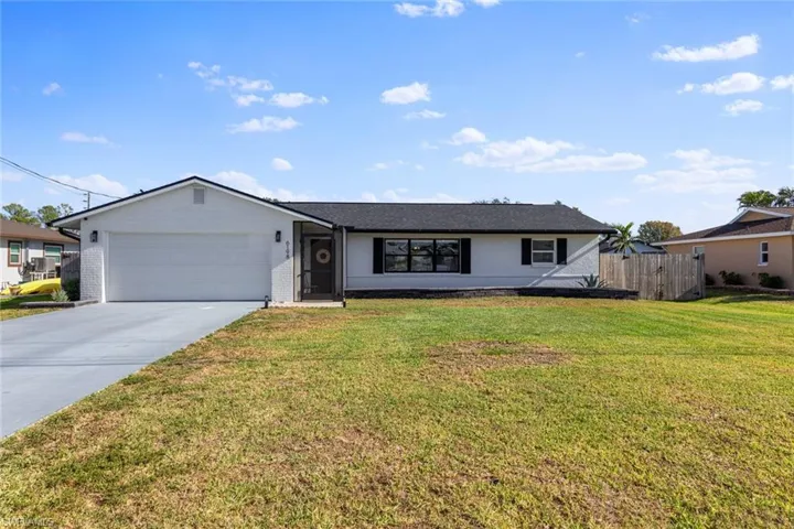 6198  Park  RD, Fort Myers, FL 33908