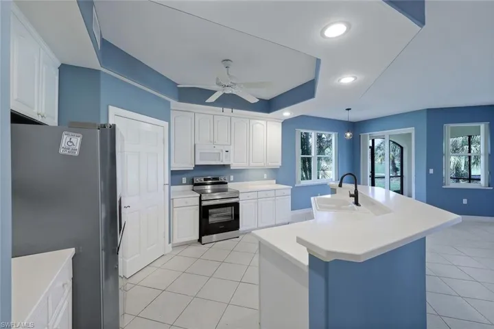 1282 Rialto WAY # 101, NAPLES FL 34114