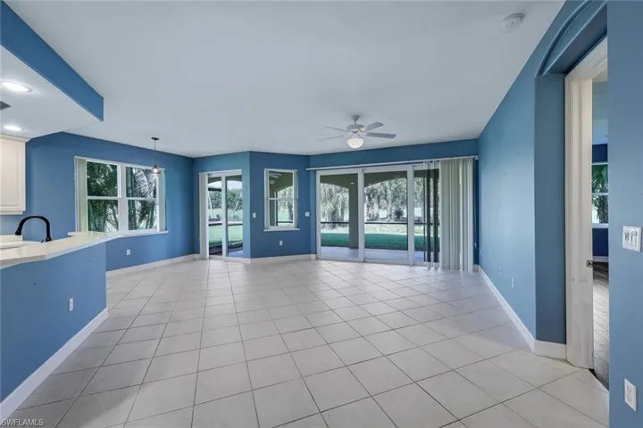1282 Rialto WAY # 101, NAPLES FL 34114