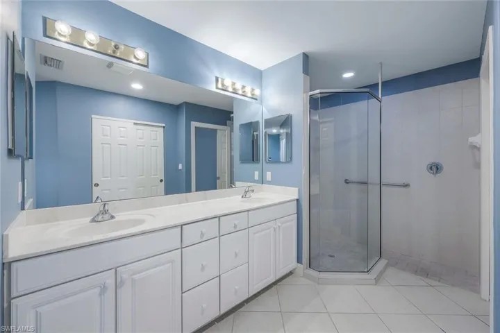 1282 Rialto WAY # 101, NAPLES FL 34114