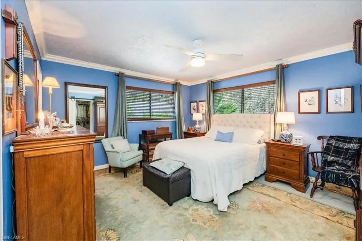 1273  Lastrada  LN, Naples, FL 34103