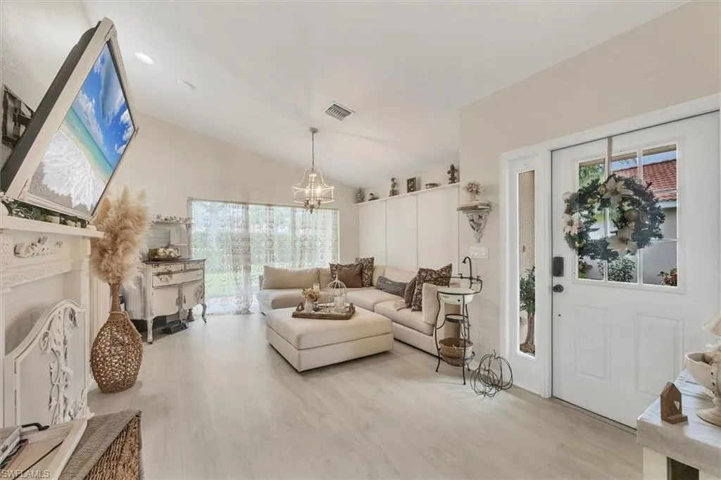 19702 Villa Rosa LOOP, Estero, FL 33967,225008714