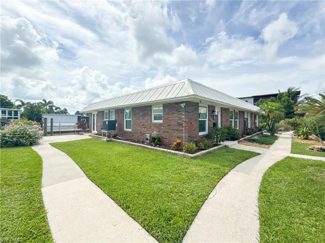 2846 Arbutus St C2, Naples, Florida 34112