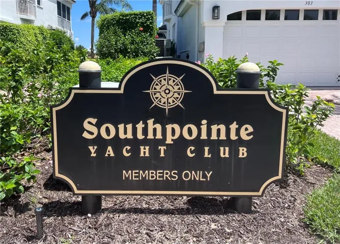1777  Gulfstar S DR, Naples, FL 34112