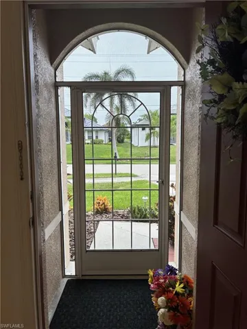 View of screened front entrance