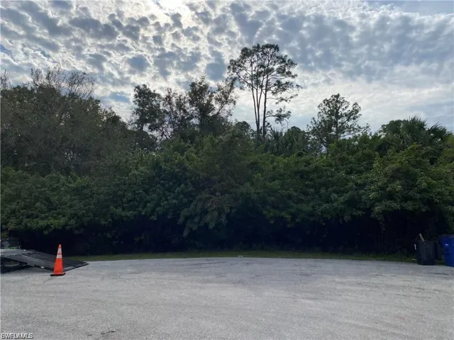 2905 Ashburn St, Lehigh Acres, Florida 33972