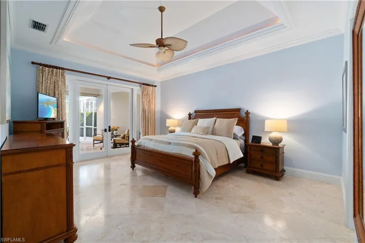 804  Ashburton  DR, Naples, FL 34110