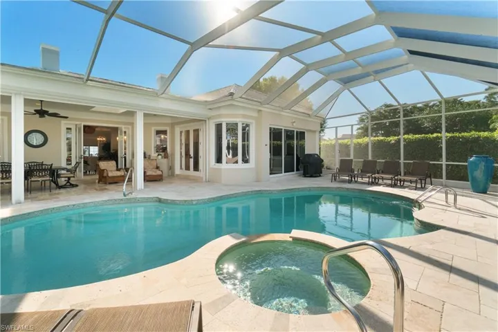804  Ashburton  DR, Naples, FL 34110