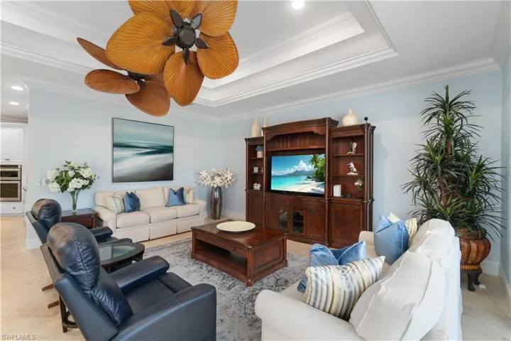 804  Ashburton  DR, Naples, FL 34110